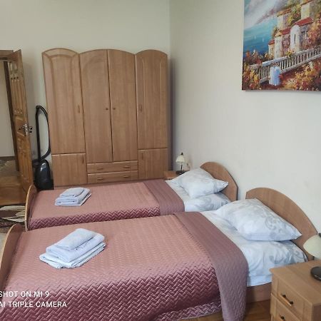 Apartments Domovik ,Kirilla I Mefodiya, 5 Mukačevo Exteriér fotografie