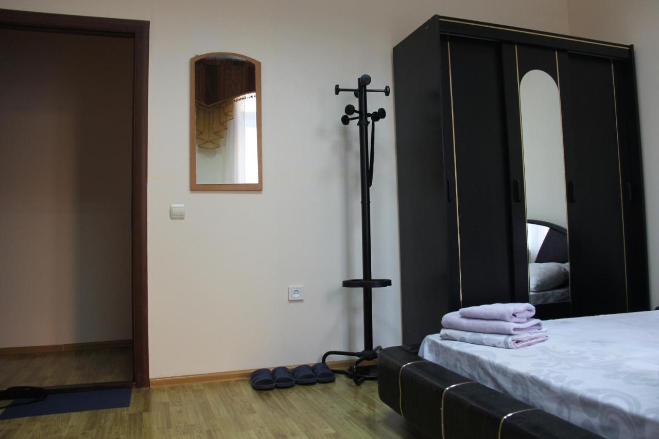 Apartments Domovik ,Kirilla I Mefodiya, 5 Mukačevo Exteriér fotografie