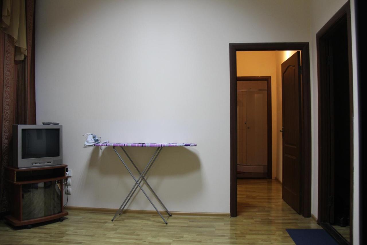 Apartments Domovik ,Kirilla I Mefodiya, 5 Mukačevo Exteriér fotografie