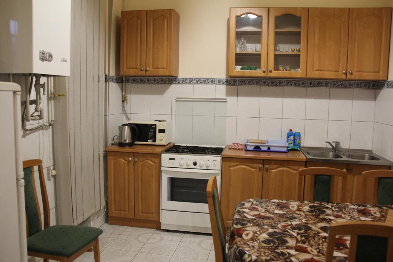 Apartments Domovik ,Kirilla I Mefodiya, 5 Mukačevo Exteriér fotografie