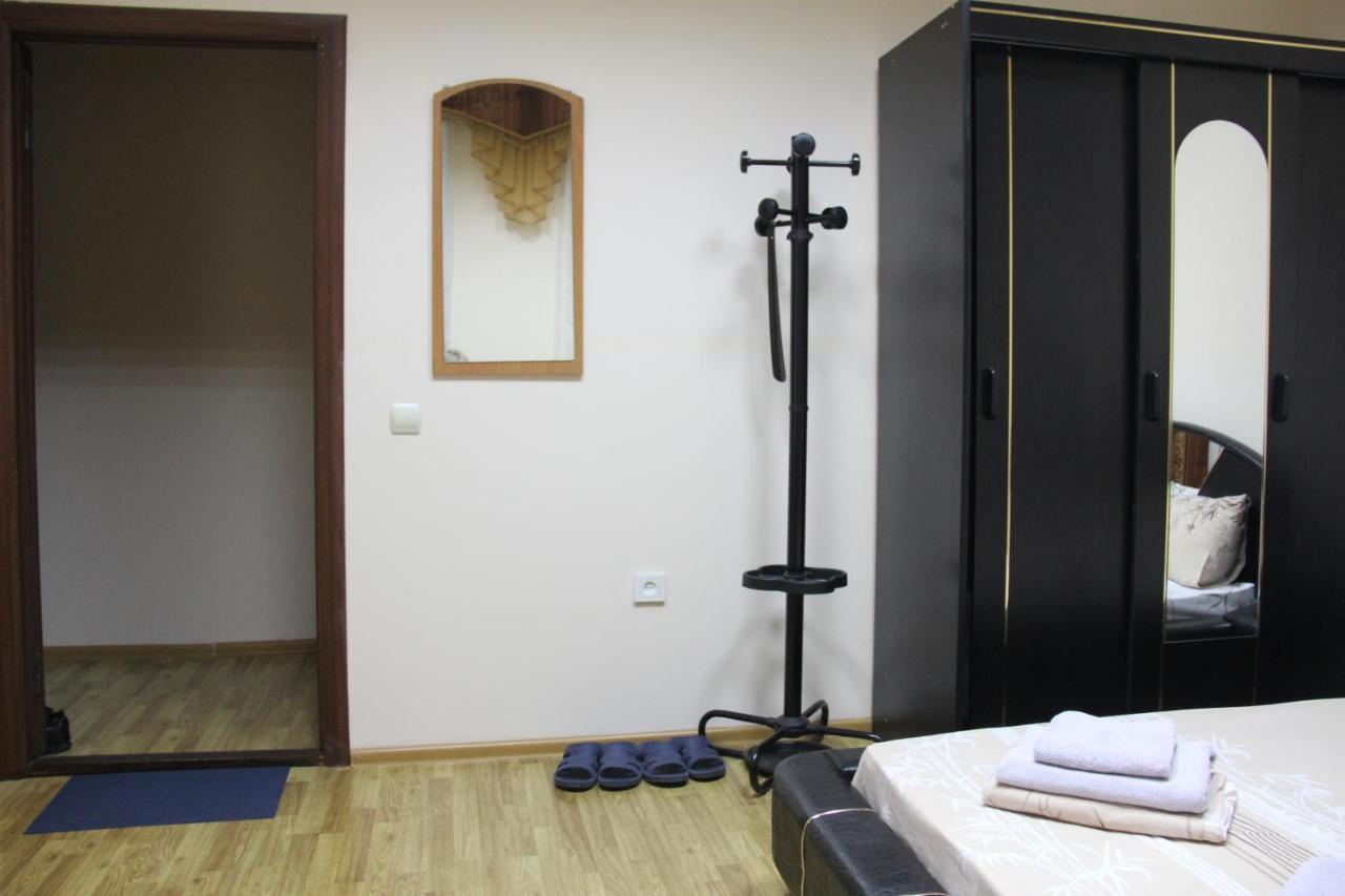 Apartments Domovik ,Kirilla I Mefodiya, 5 Mukačevo Exteriér fotografie